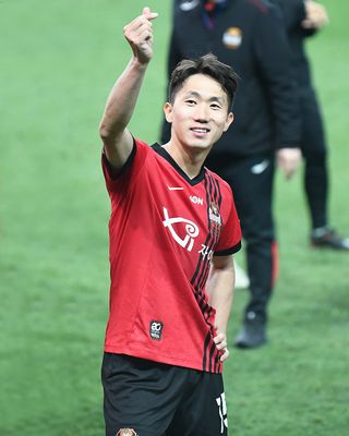 Kang Sang-woo