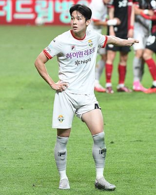 Min-Hyuk Yang