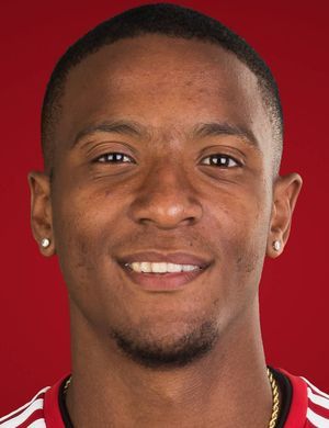 Ezri Konsa